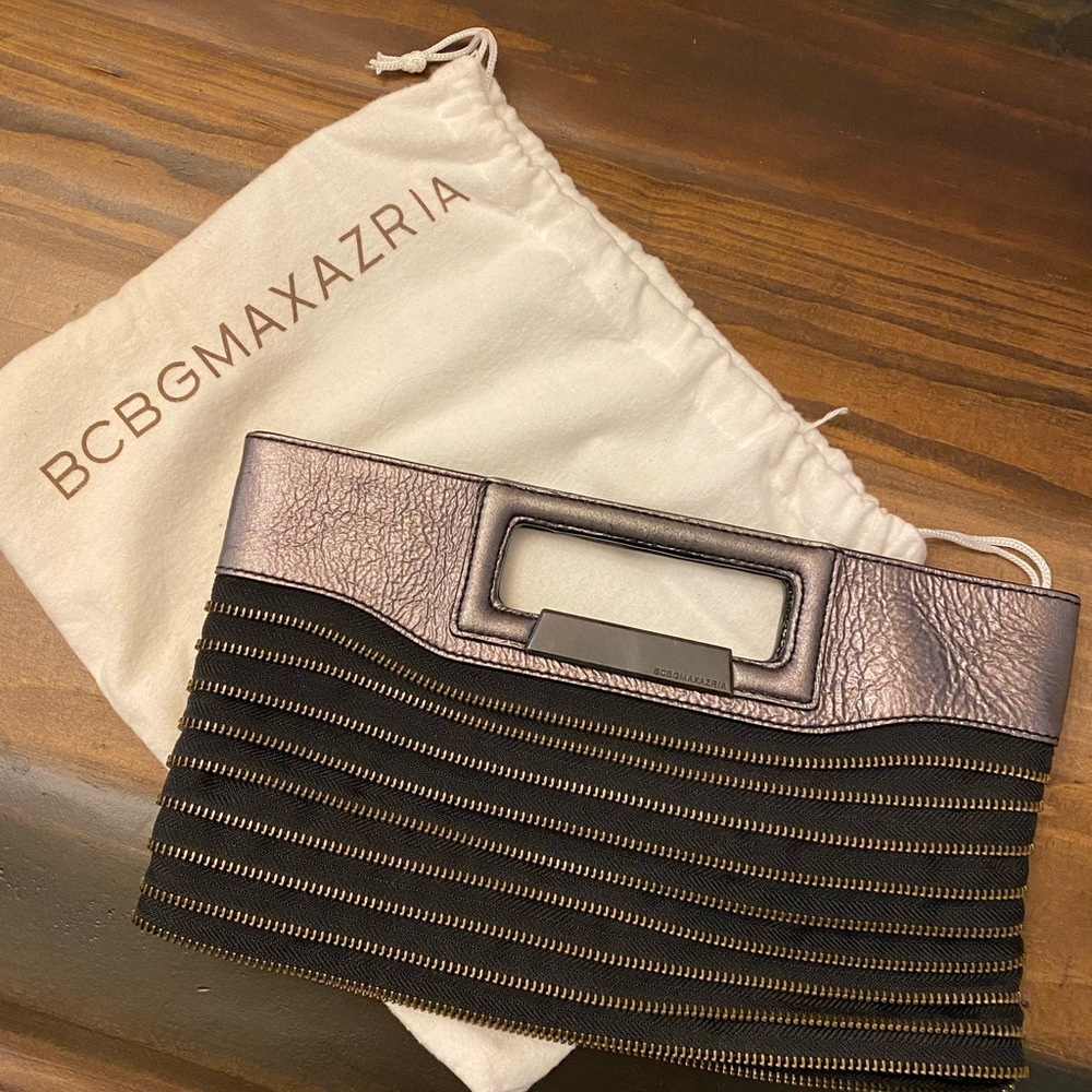 💯 BCBG Maxazria clutch